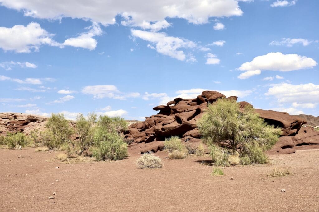 Approaching the Katutau Mountains