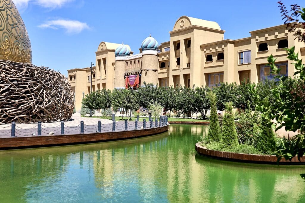 Karavan Saray Shopping Complex in Turkistan