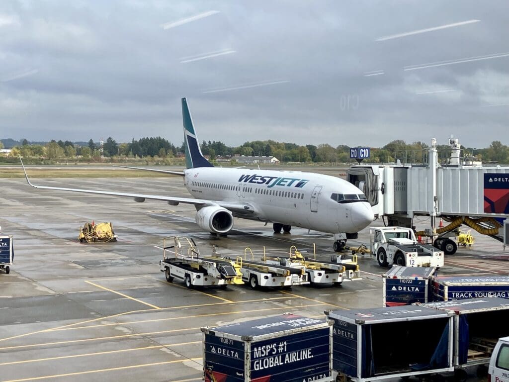 WestJet 737-800 - MSP to Edmonton