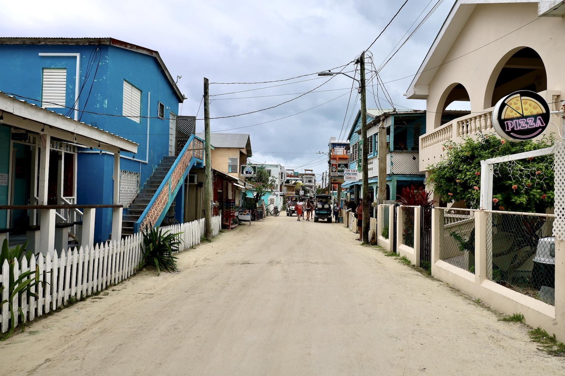 Restaurants, Souvenir Stands, and Tour Agencies - Caye Caulker