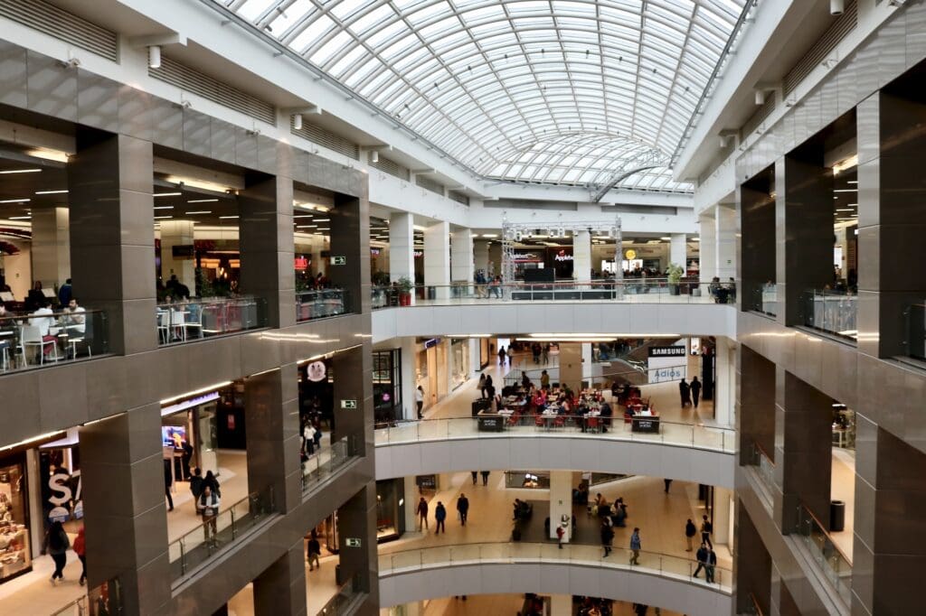 Cenco Costanera Mall