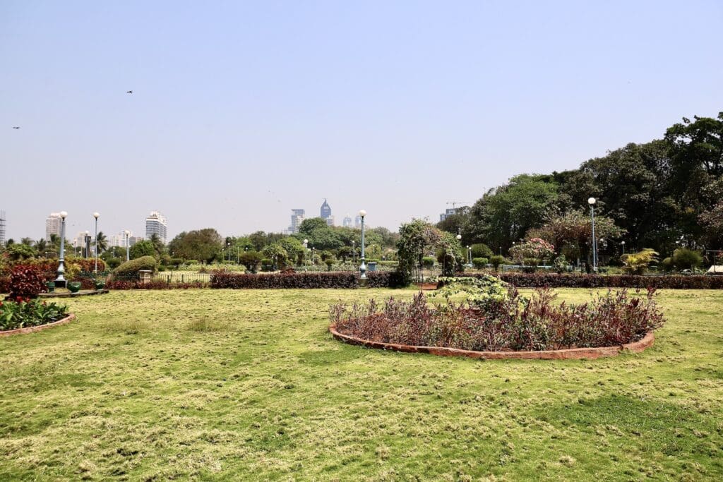 Walking Around the Hanging Gardens