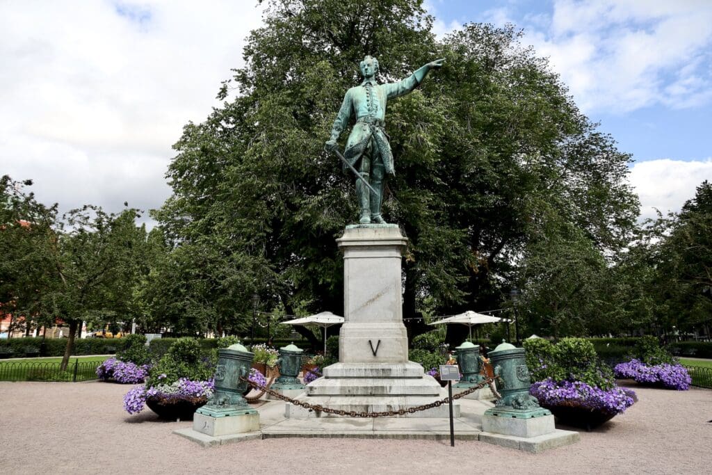 Summer Flowers and Statues in Kungsträdgården