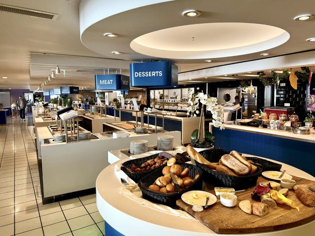 Grand Buffet Breakfast - Silja Serenade