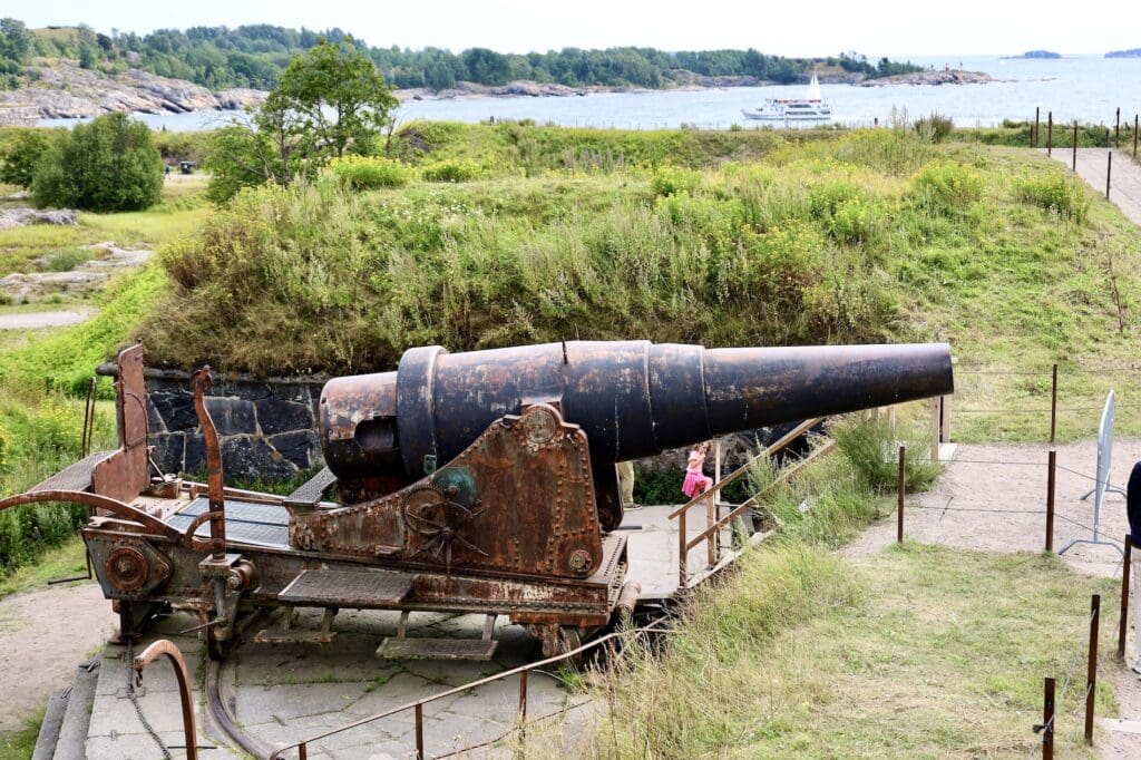 A Cannon at the Kustaanmiekka Fortifications